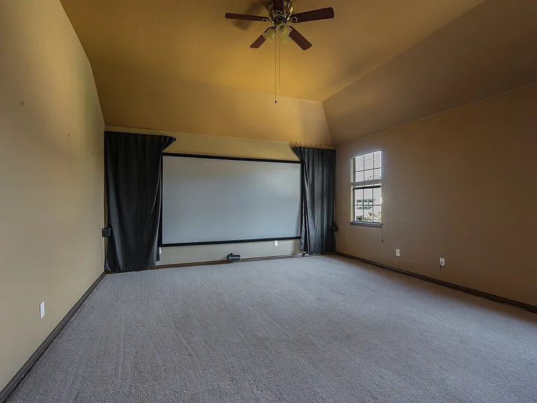 5170 Mohegan Ln — Photo 39