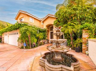 295 Cliffwood Dr, Simi Valley, CA 93065