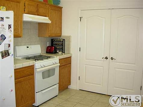 3rd image of 18714 Wisteria St
