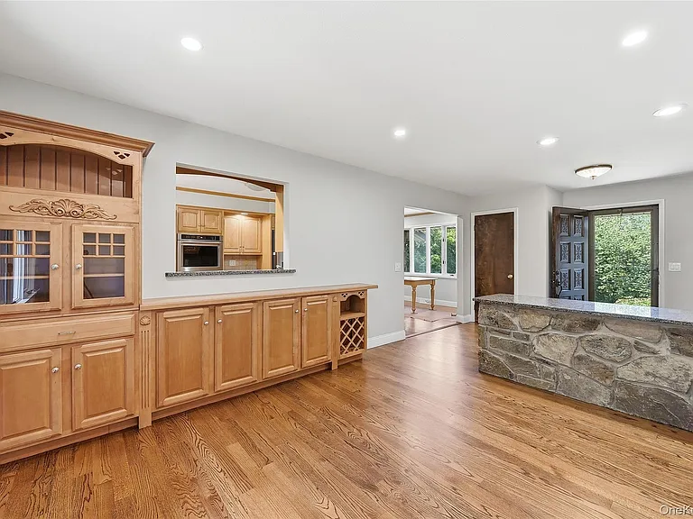 475 N Riverside Rd — Photo 15