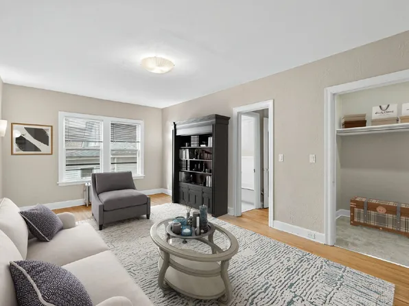 2103 Harriet Ave Unit 204, Minneapolis, MN 55405