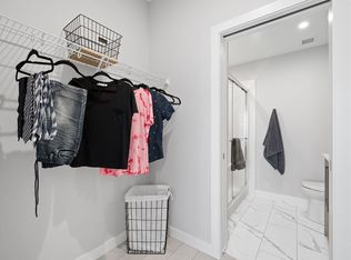 395 Skyview Pkwy NE #1415, Calgary, AB T3N 2K1