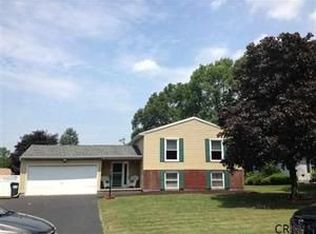 12 Concord Dr, Schenectady, NY 12309