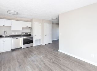 Townhomes at E College, Jackson, TN 38301
