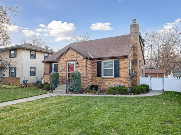26 16th Ave N, Hopkins, MN 55343