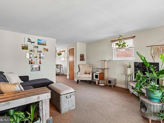 4th image of 3447 Aubrey Ave