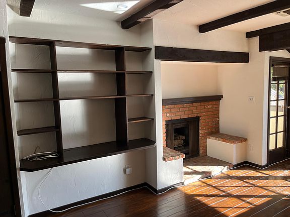 3rd image of 1335 N Fairfax Ave APT 6