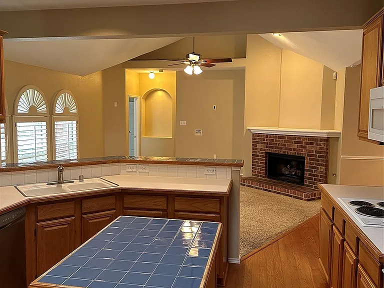 3524 Misty Meadow Dr — Photo 3