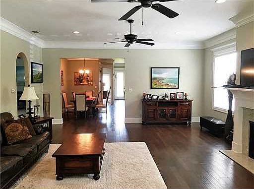 5th image of 122 Heron Park Dr