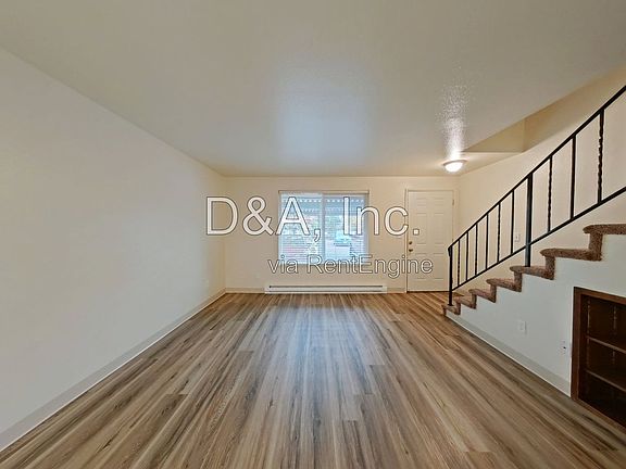 3rd image of 110 NE Conifer Blvd APT 11
