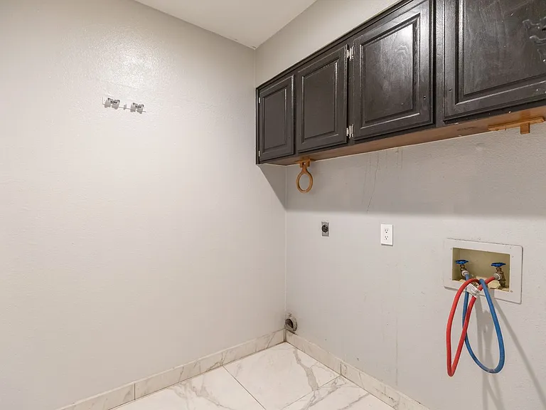 46 Augusta Dr — Photo 22