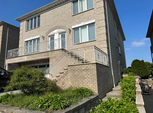 14 Smart Ave, Yonkers, NY 10704