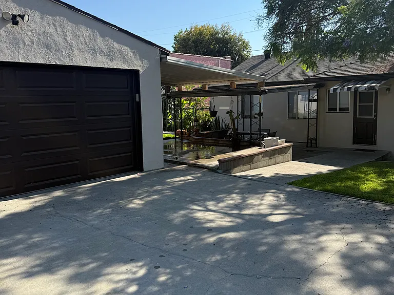 1620 N Avenue 55 — Photo 5