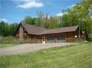 W15666 Ridge Trail Rd, Melrose, WI 54642