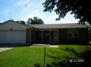 1737 S Poplar Ave, Broken Arrow, OK 74012