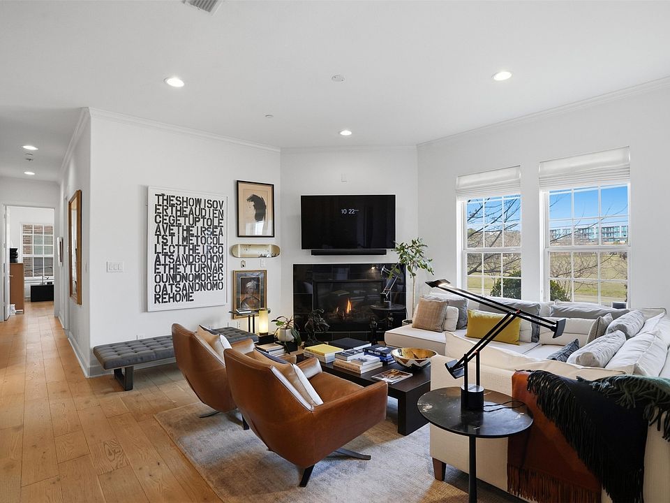 1st image of 5005 Meridian Ln #1101