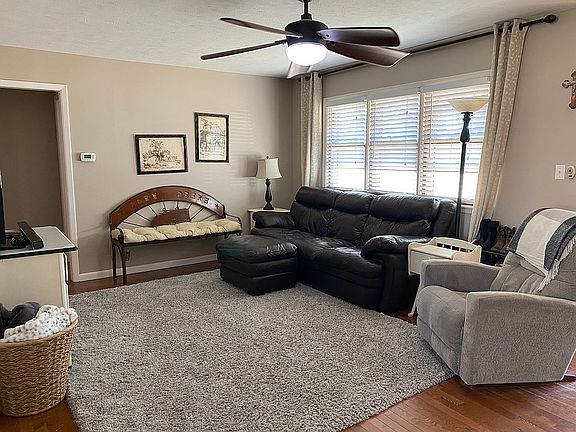 3rd image of 1508 W 18th Ave