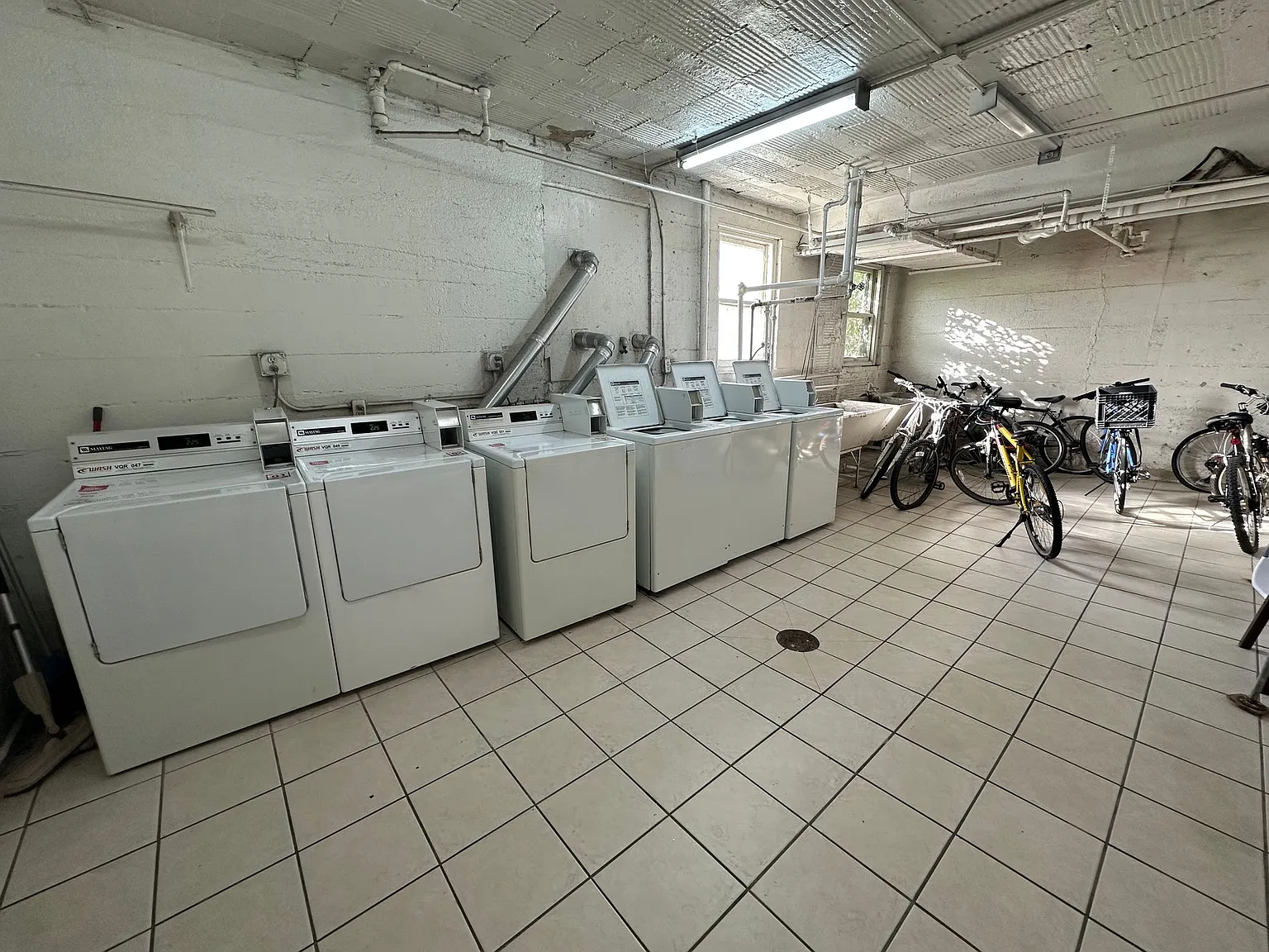 829 N. Cass — Photo 3