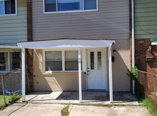 98 Rose Ln, New Castle, DE 19720