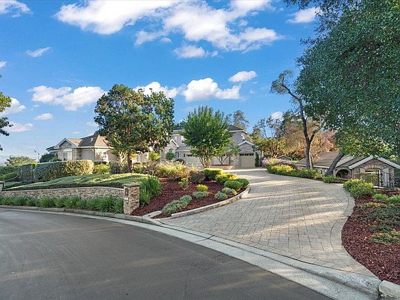 3rd image of 1750 Vista Del Sur