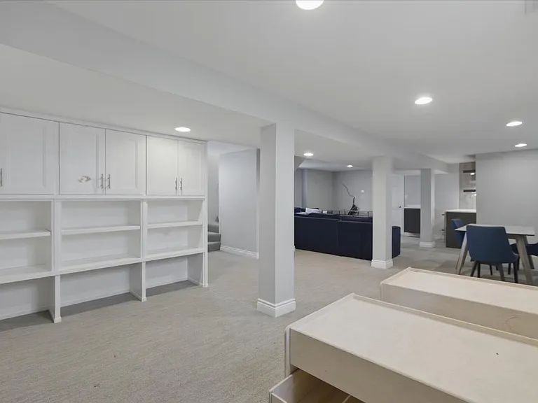 1828 W Berenice Ave — Photo 11