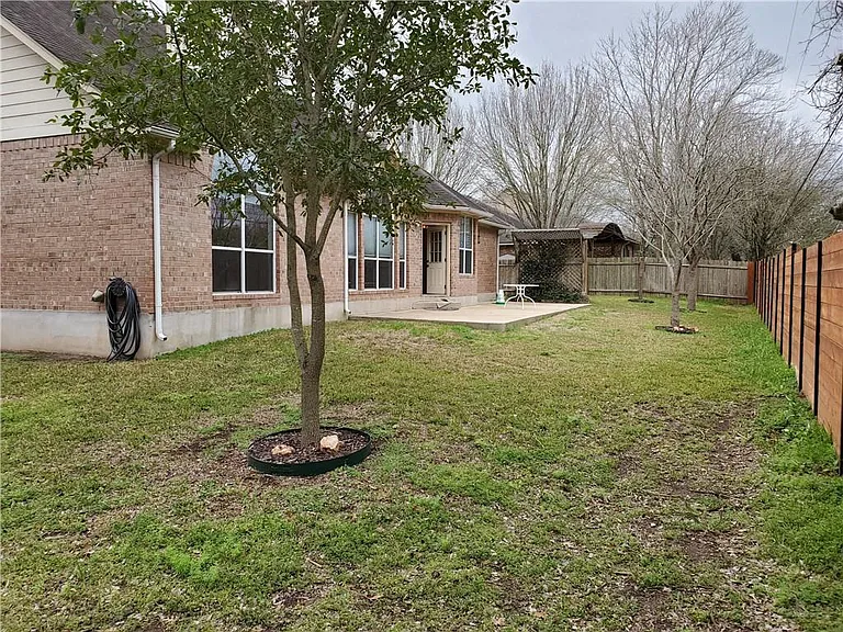 4310 Reynosa Dr — Photo 21
