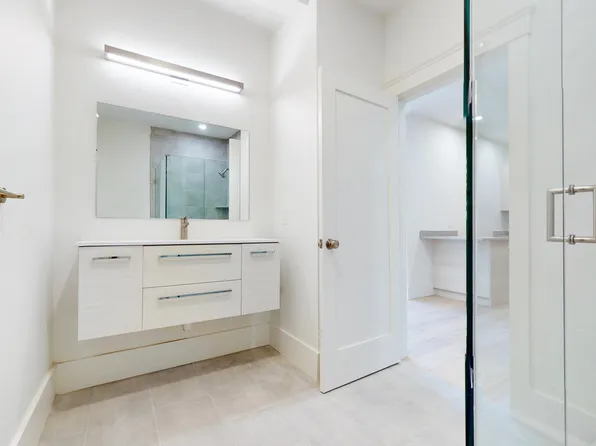 1510 N Shore Rd #103, Revere, MA 02151