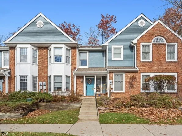 128 Hawthorne Ct, Rockaway Twp., NJ 07866