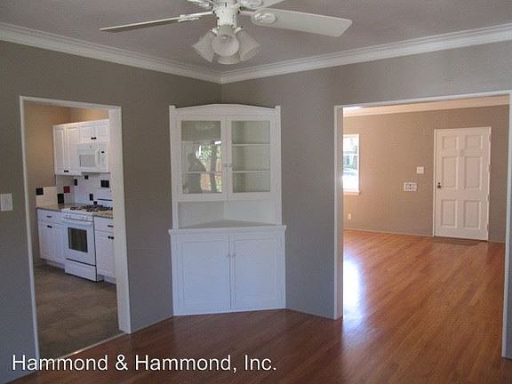 5th image of 13935 Gilmore St