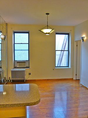 1st image of 217 Mulberry St APT 5