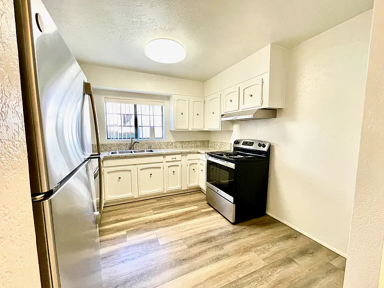 3638 E 1st St #NA — Photo 5