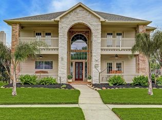 1406 Cottage Cove Ct, Seabrook, TX 77586