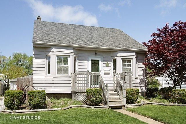 1st image of 3054 W 114th St