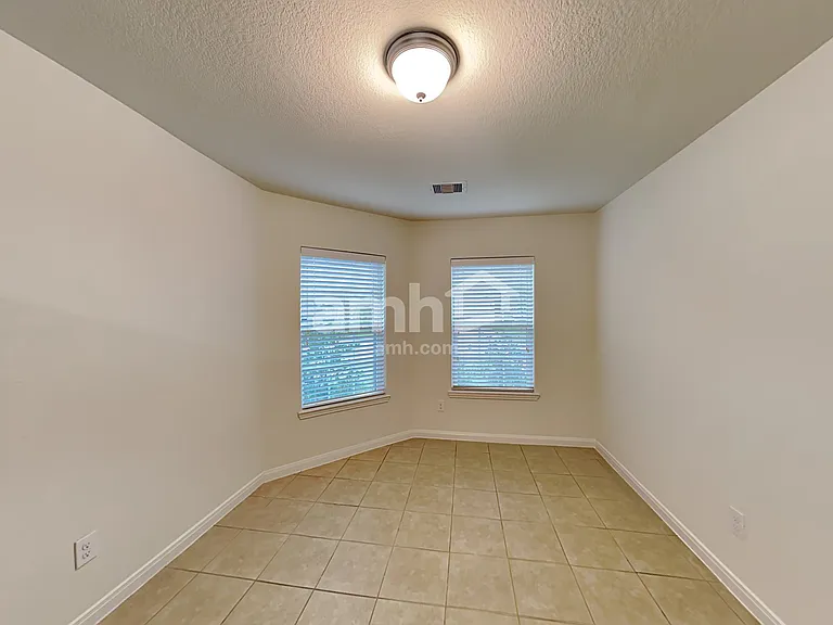 22431 Bauer Canyon Dr — Photo 6