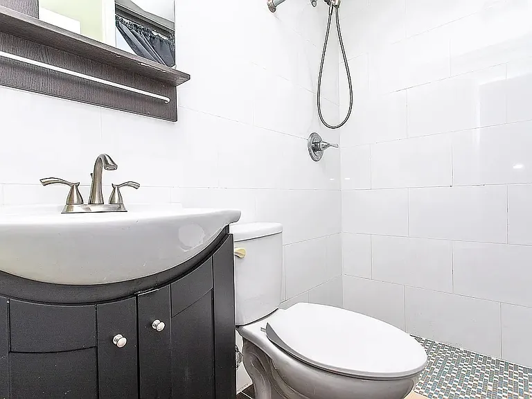 199 Knickerbocker Ave #2R — Photo 8