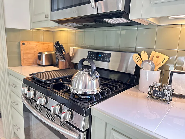 1656 Belmont Ave #B — Photo 7