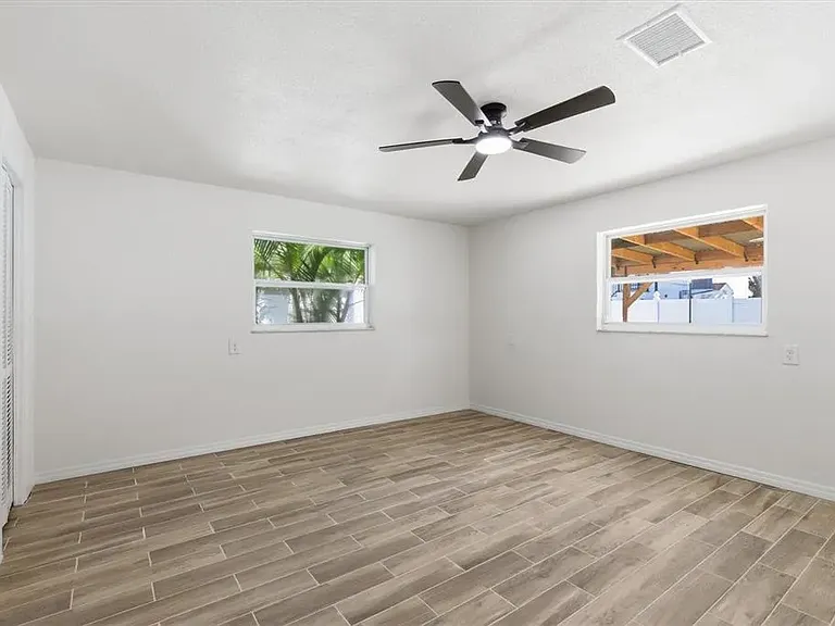 1734 Maryland Ave NE — Photo 18