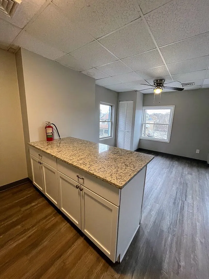 117 Crawford Avenue — Photo 3