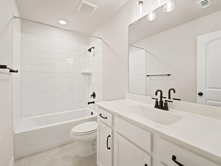 212 Swinging H Ln — Photo 21