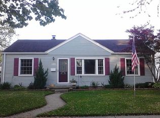 21706 Lange St, Saint Clair Shores, MI 48080