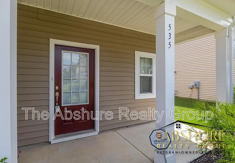 535 Smithridge Way — Photo 2