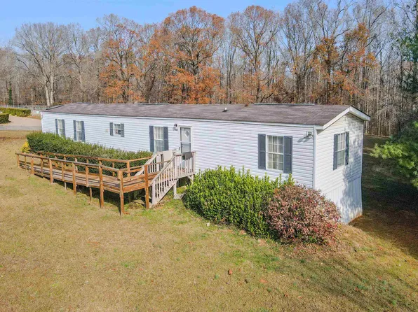 420 Natures Trl, Gaffney, SC 29341