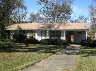 1386 Johnson St SE, Dawson, GA 39842
