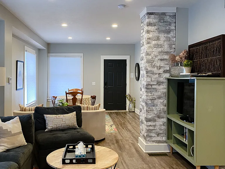 209 Marion Ave NW — Photo 6