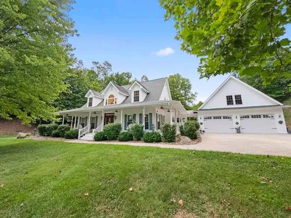 10800 Cedar Dr, Catlettsburg, KY 41129