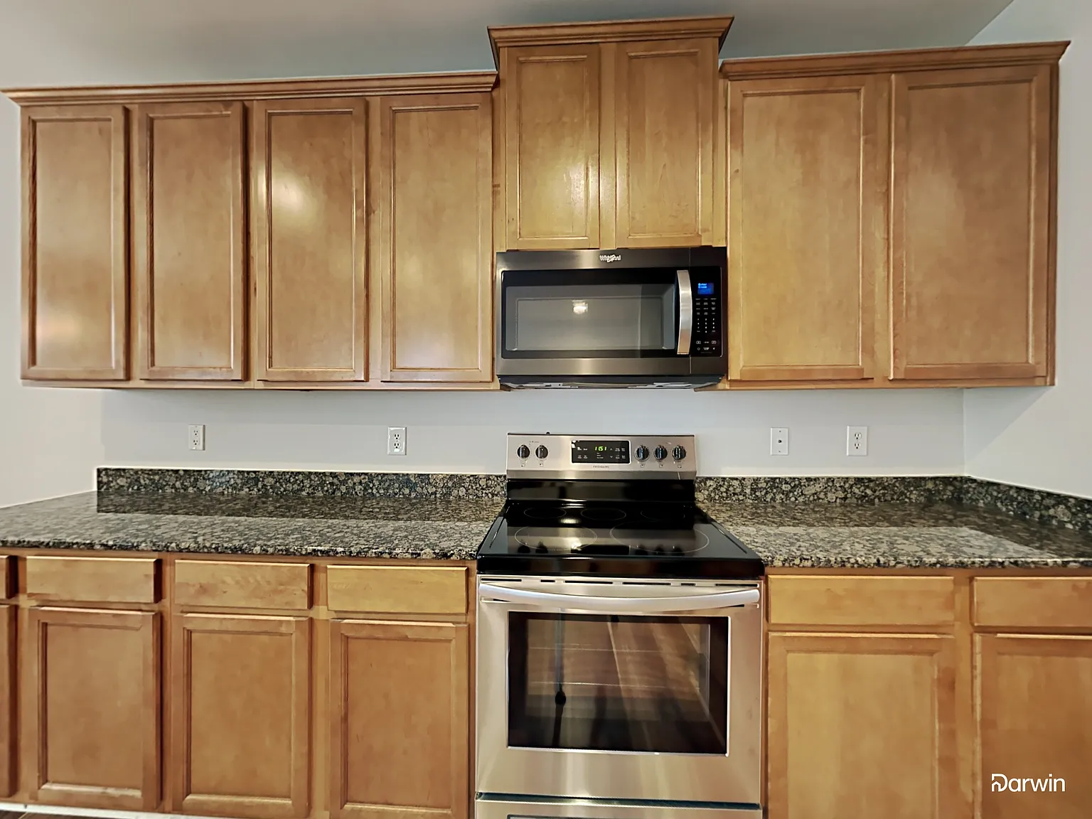 4 bed, 2.5 bath, 3068 sqft, $2,230 — Photo 4