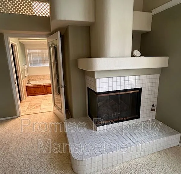 3176 San Helena Dr — Photo 17