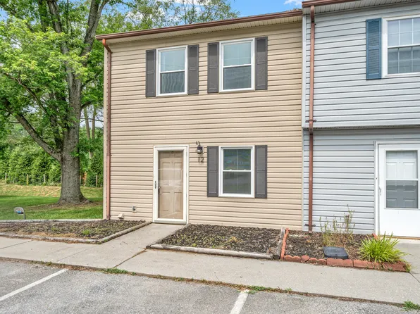 12 Tinkerview Dr, Cloverdale, VA 24077