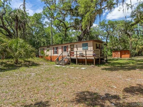 6946 E Channel Dr, Hernando, FL 34442