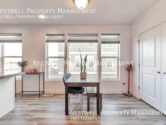 5th image of 1814 W Dalmeny Way